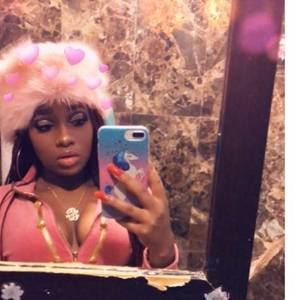 Meet your Posher, Kiany